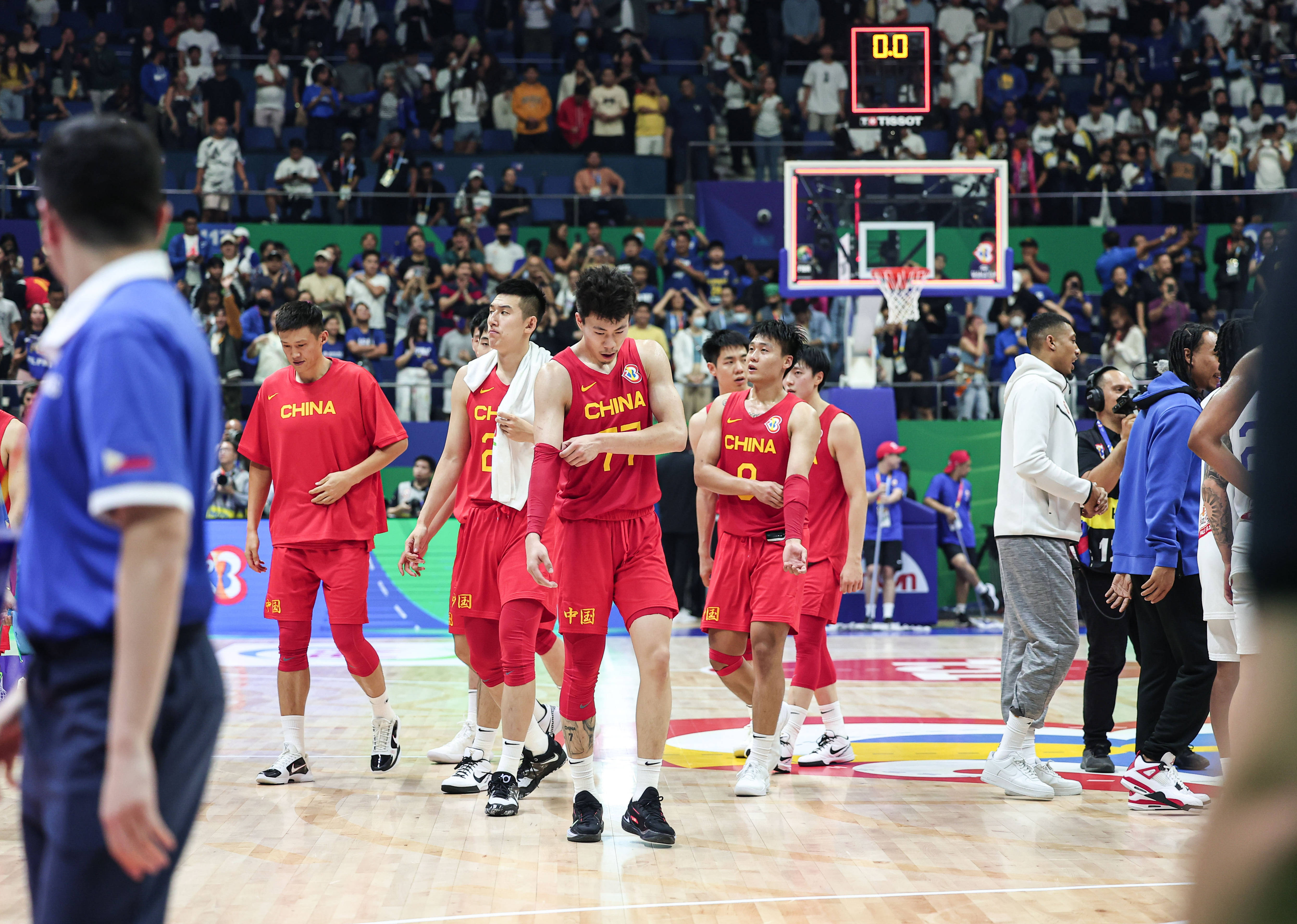 手机薄款:美国男篮重回世界第一 中国队排名第29位